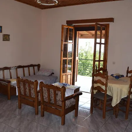 Alexandros Villa